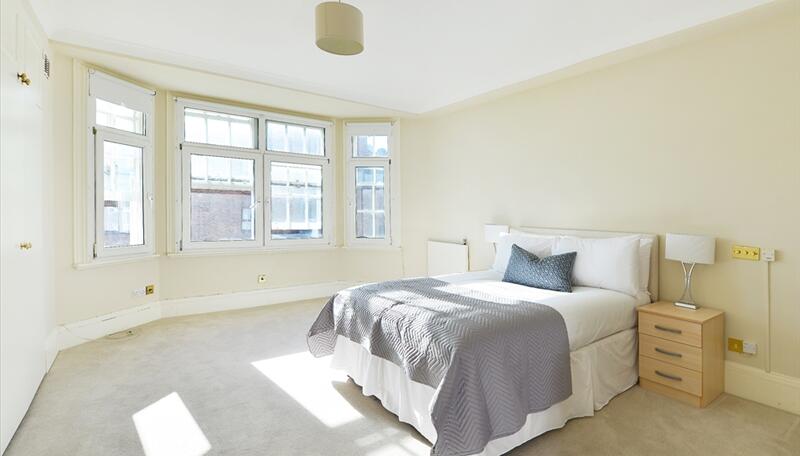 5 bed property in Strathmore Court, Park Road, London